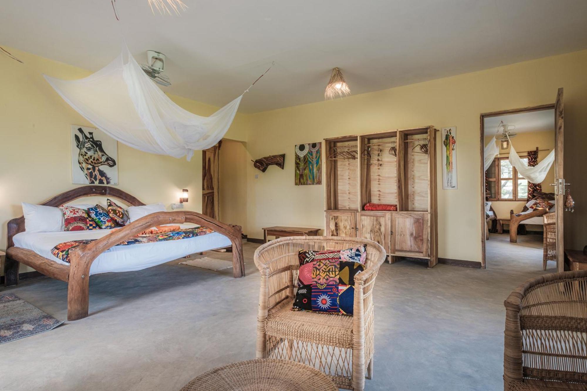 Lake Natron Maasai Giraffe Eco Lodge And Camping Mtowabaga Exterior foto